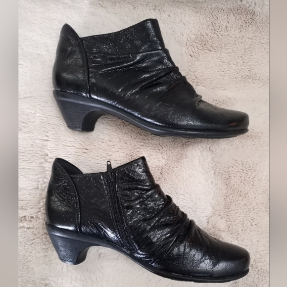 Naot Women's Advance Supple Buttery Soft Folded Bohemian Moto Leather Boot - Picture 3 of 6